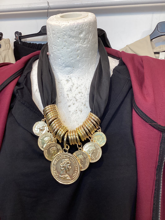 Collar monedas