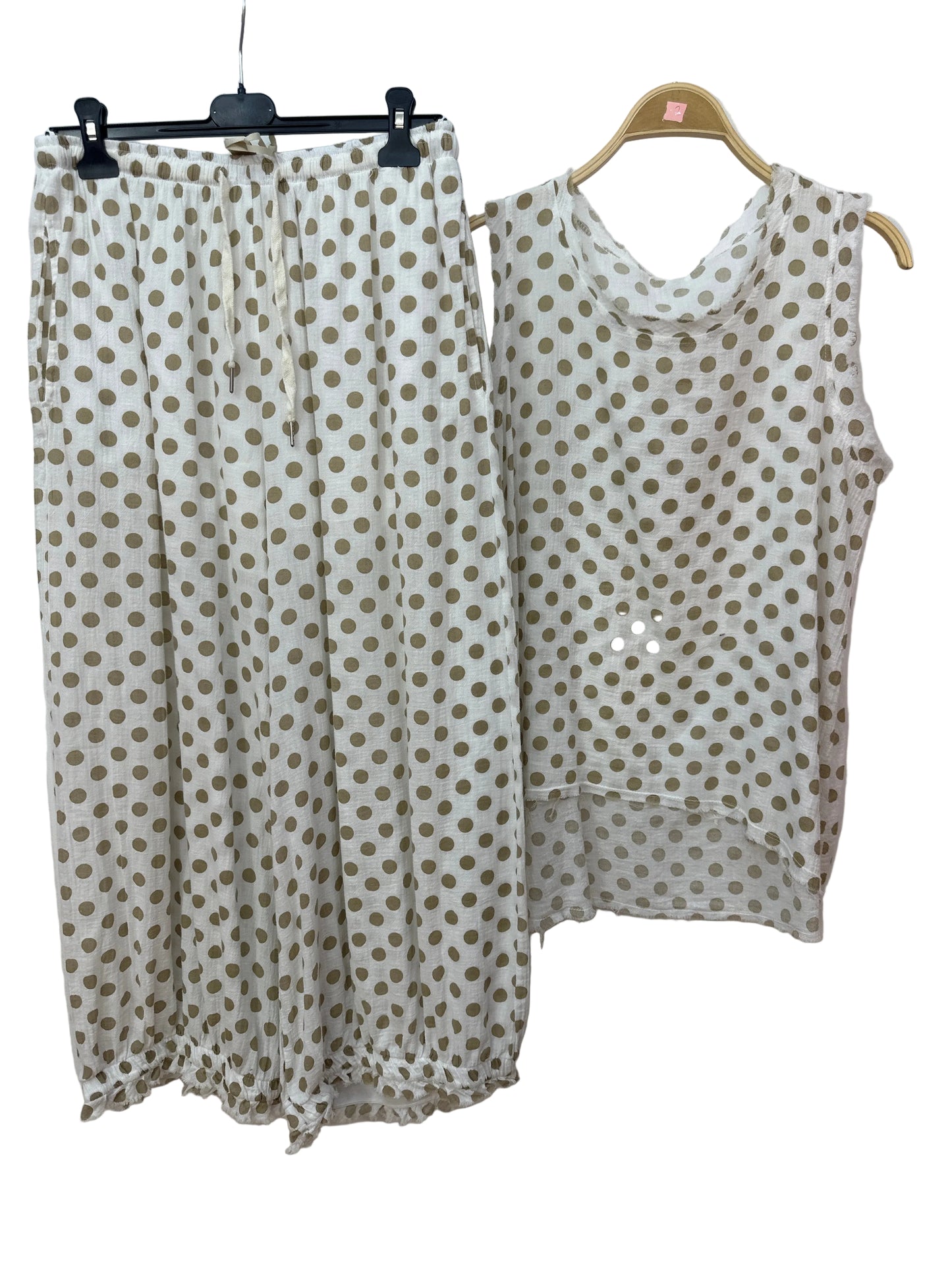 Conjunto White