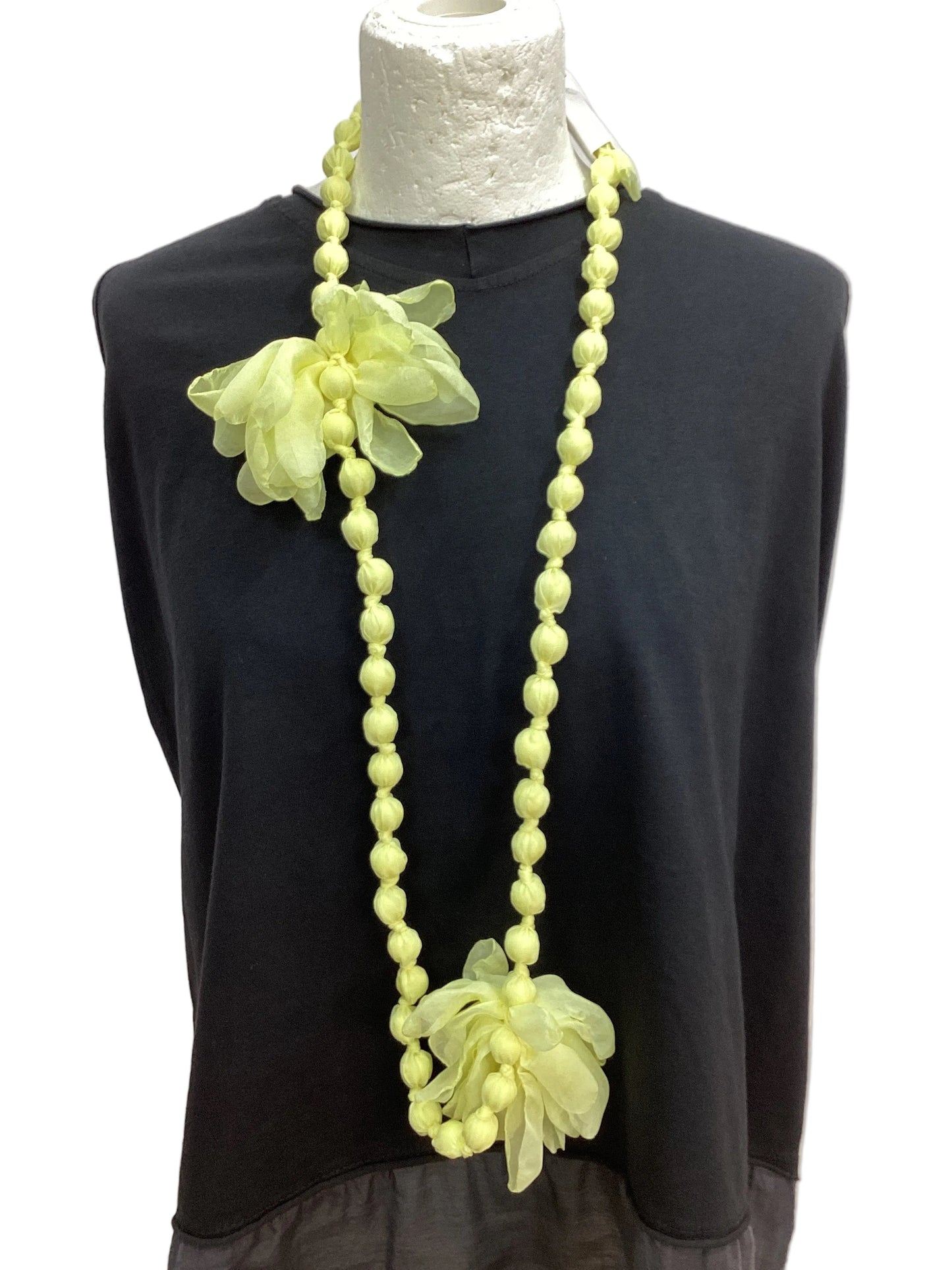 Collar Pétalos